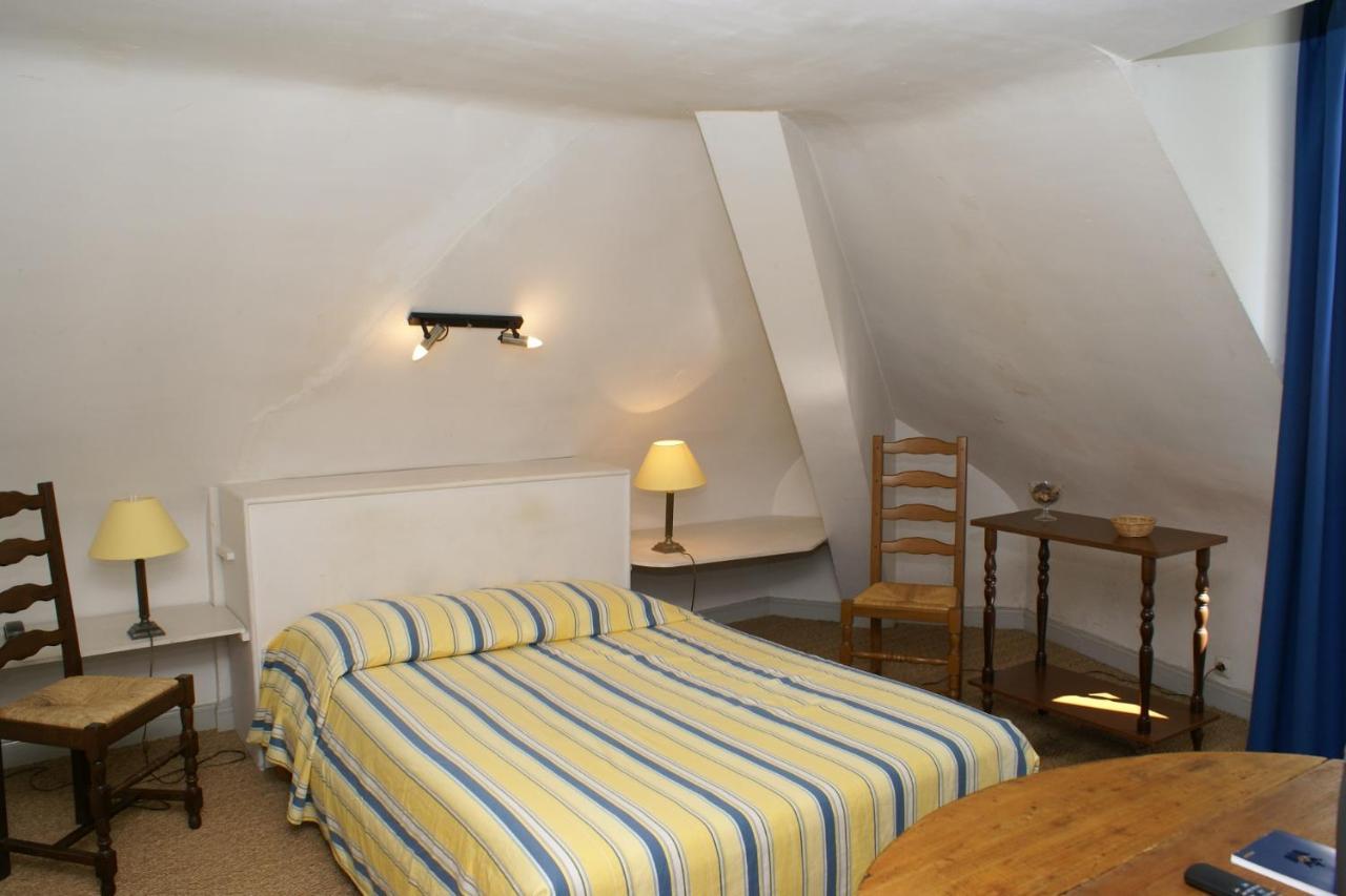 Hostellerie du Château de l'Isle La Croix-en-Touraine Exterior foto